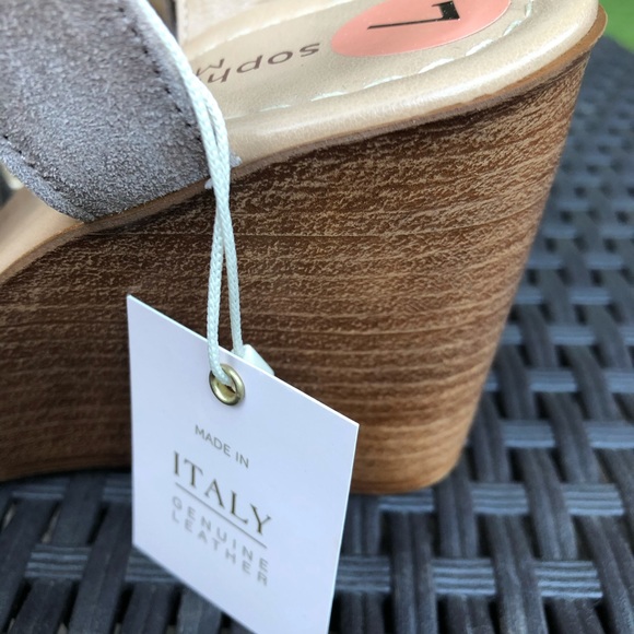 Sofia Milano | Suede Wedge Sandals 💗💗 - Picture 4 of 12